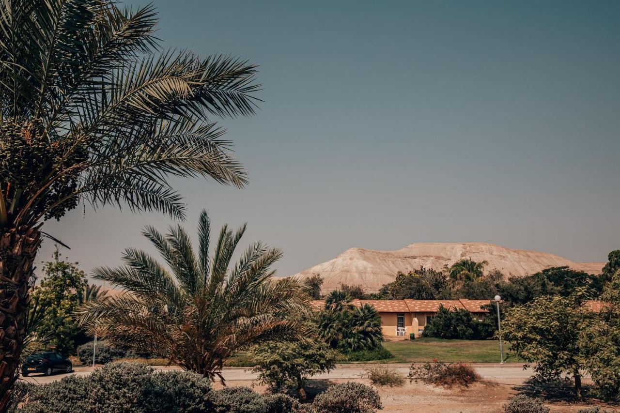 Hotel Selina Mantur Almog Dead Sea Exterior foto